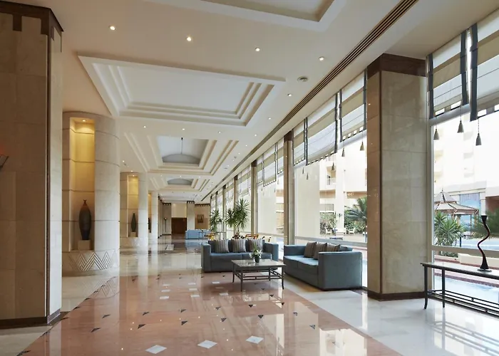 & Serviced By Marriott Apart Otel 5*